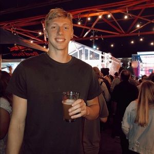 Meet your Posher, Adam